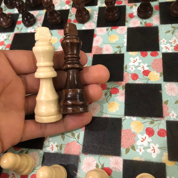 Scrapbook Chess Set - Mint Green Flowers - Picture 3 of 12